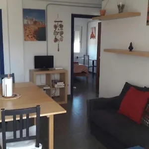 flat-near-cathedral-3-bedrooms.hotelsincadiz.net/